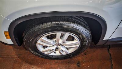 2017 Volkswagen Tiguan 2.0T S 4Motion   - Photo 8 - Butler, PA 16001