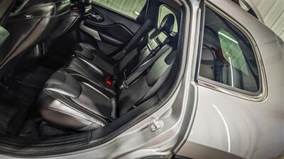 2018 Jeep Cherokee Latitude Plus   - Photo 13 - Butler, PA 16001