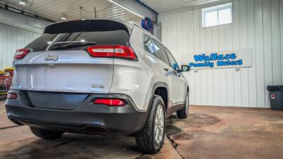 2018 Jeep Cherokee Latitude Plus   - Photo 4 - Butler, PA 16001