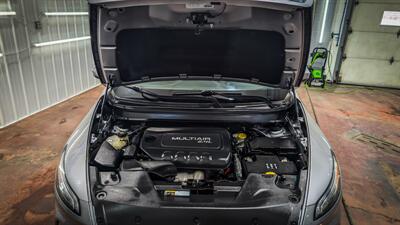 2018 Jeep Cherokee Latitude Plus   - Photo 9 - Butler, PA 16001