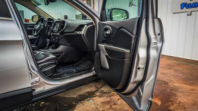 2018 Jeep Cherokee Latitude Plus   - Photo 14 - Butler, PA 16001