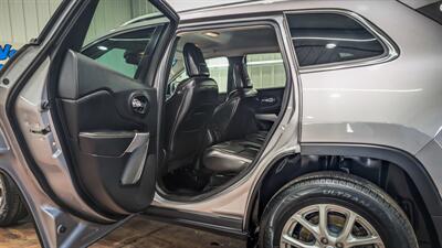 2018 Jeep Cherokee Latitude Plus   - Photo 12 - Butler, PA 16001