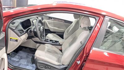 2016 Hyundai SONATA Sport   - Photo 11 - Butler, PA 16001