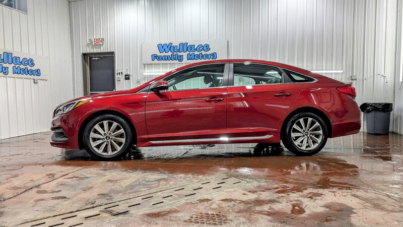 2016 Hyundai SONATA Sport   - Photo 1 - Butler, PA 16001