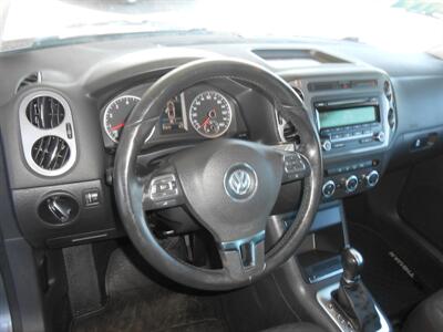 2013 Volkswagen Tiguan S 4Motion   - Photo 8 - Butler, PA 16001