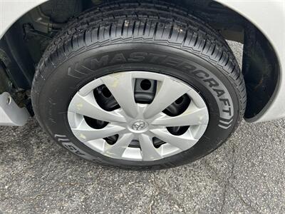 2010 Toyota Corolla LE   - Photo 14 - Butler, PA 16001