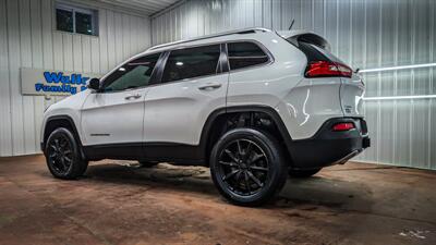 2014 Jeep Cherokee Limited   - Photo 3 - Butler, PA 16001