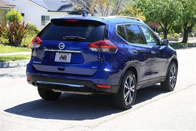 2020 Nissan Rogue SV with SV Premium Package CLEAN TITLE   - Photo 9 - Pasadena, CA 91107