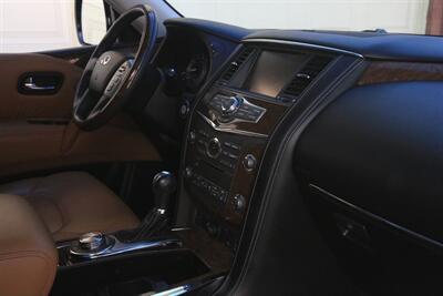 2016 INFINITI QX80 AWD Split Bench Seat/Signature Edition CLEAN TITLE   - Photo 28 - Pasadena, CA 91107