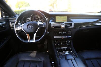 2014 Mercedes-Benz CLS CLS550 Lane Tracking/Premium/Wheel Pkg CLEAN TITLE   - Photo 17 - Pasadena, CA 91107