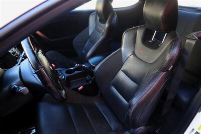 2016 Hyundai Genesis Coupe 3.8 R-Spec 6 Speed Manual CLEAN TITLE   - Photo 12 - Pasadena, CA 91107