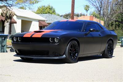 2020 Dodge Challenger R/T Scat Pack 6 Speed Manual CLEAN TITLE   - Photo 2 - Pasadena, CA 91107