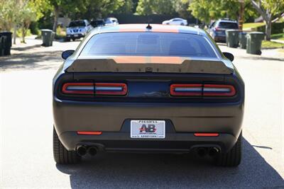 2020 Dodge Challenger R/T Scat Pack 6 Speed Manual CLEAN TITLE   - Photo 10 - Pasadena, CA 91107