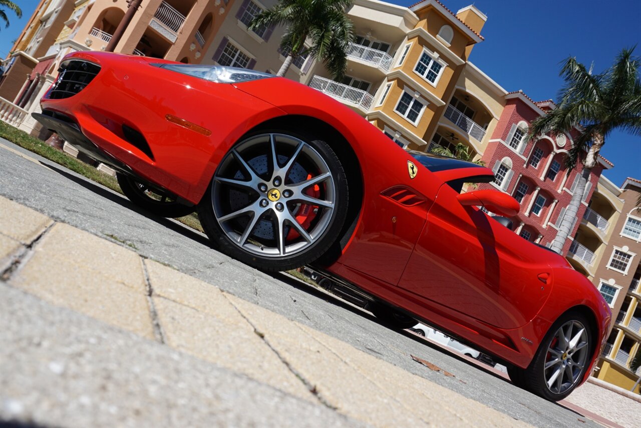 2012 Ferrari California   - Photo 56 - Naples, FL 34104