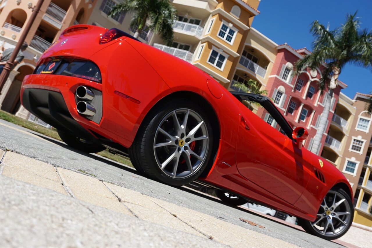 2012 Ferrari California   - Photo 58 - Naples, FL 34104