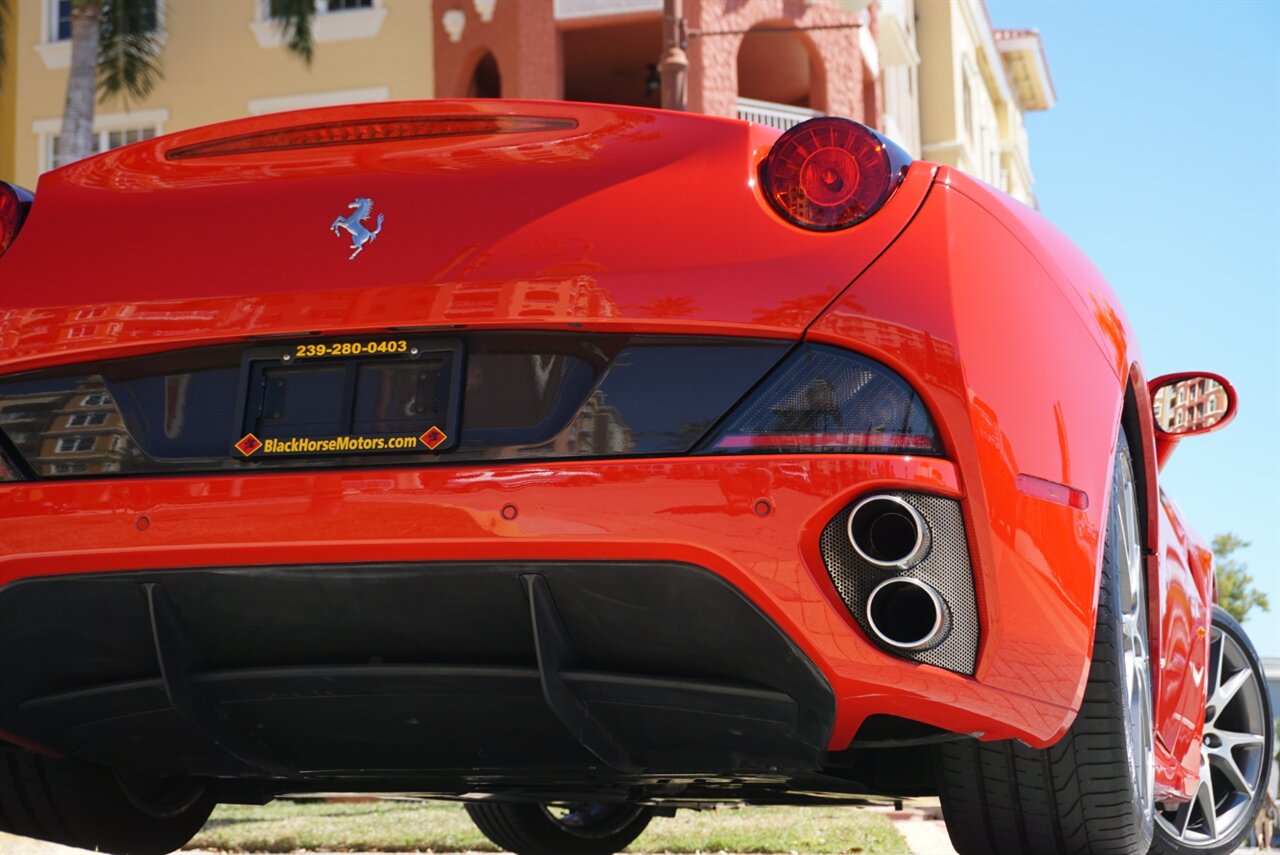 2012 Ferrari California   - Photo 41 - Naples, FL 34104