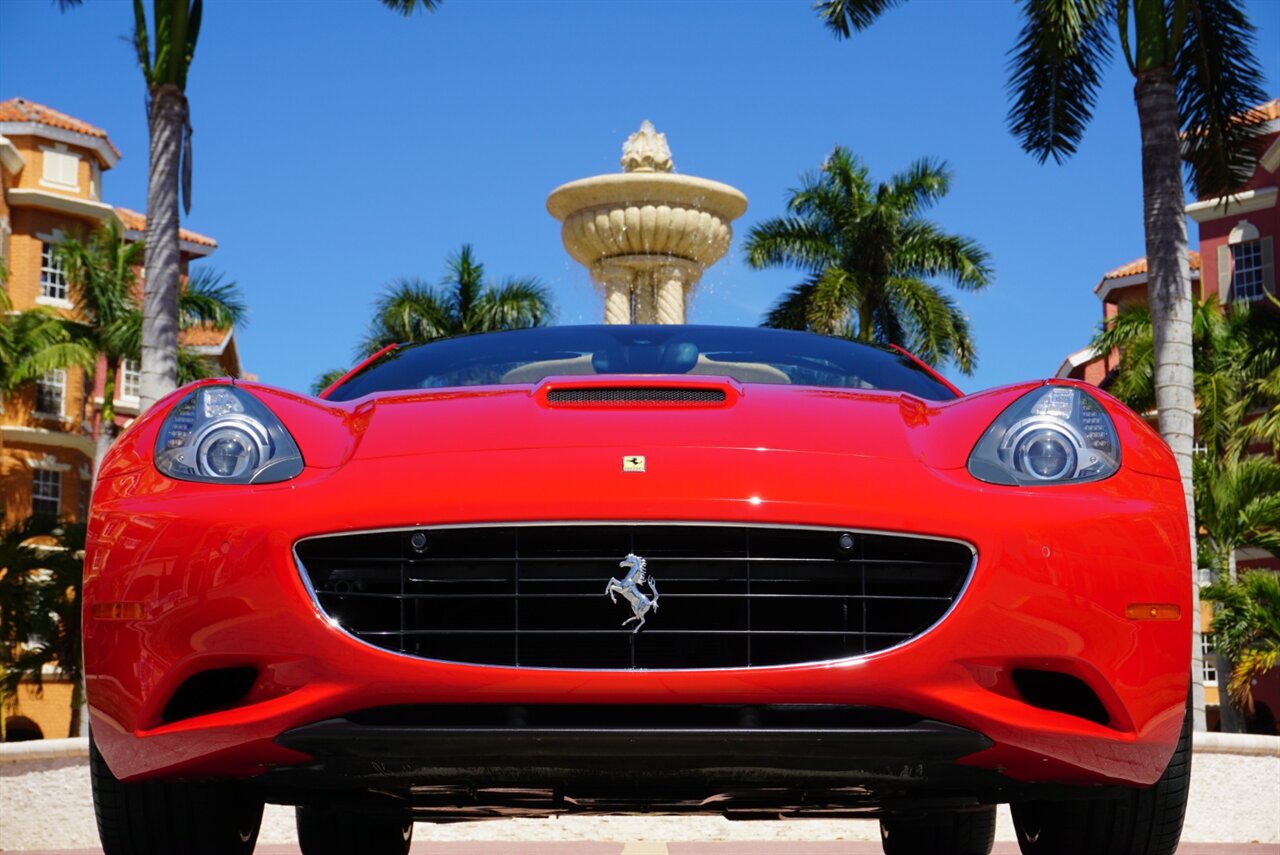 2012 Ferrari California   - Photo 23 - Naples, FL 34104
