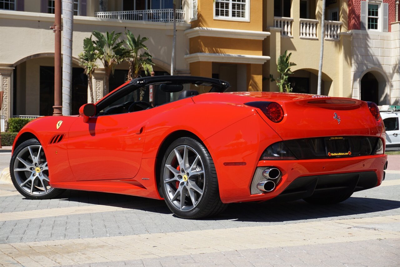 2012 Ferrari California   - Photo 60 - Naples, FL 34104