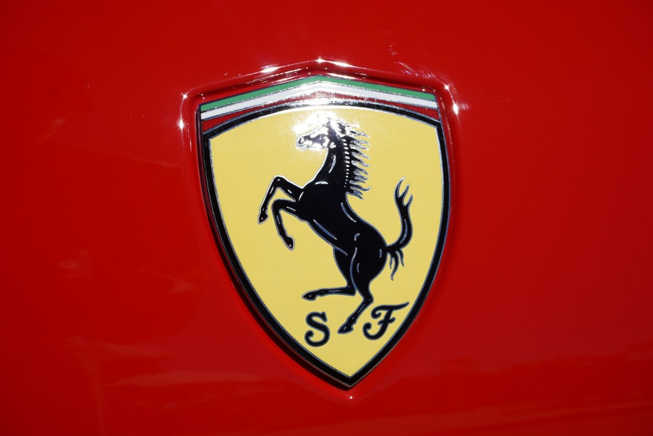 2012 Ferrari California   - Photo 38 - Naples, FL 34104