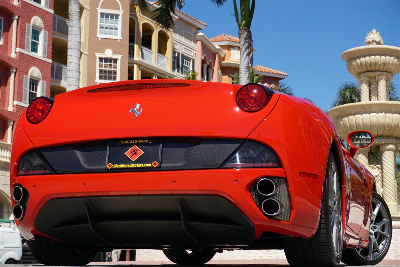 2012 Ferrari California   - Photo 52 - Naples, FL 34104