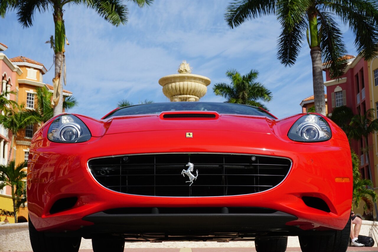 2014 Ferrari California   - Photo 26 - Naples, FL 34104