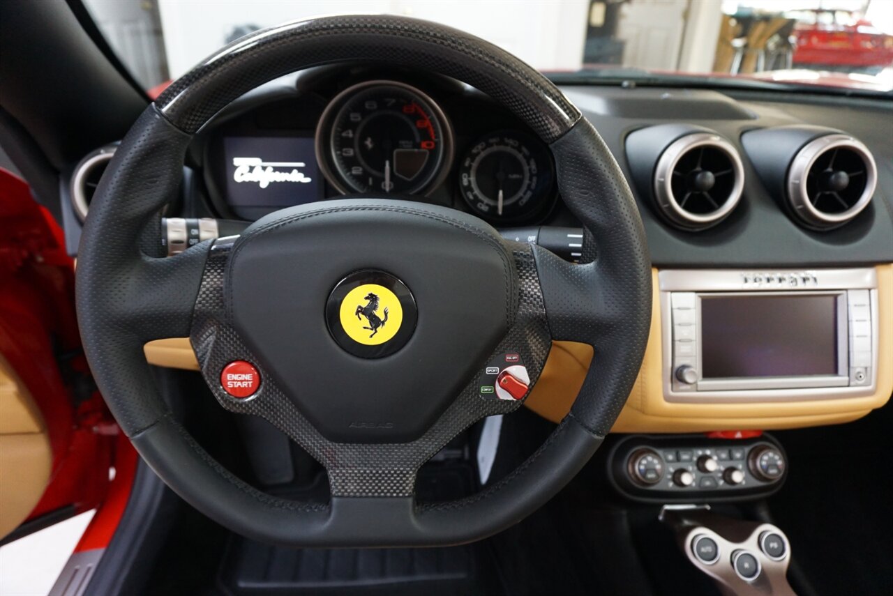 2014 Ferrari California   - Photo 13 - Naples, FL 34104