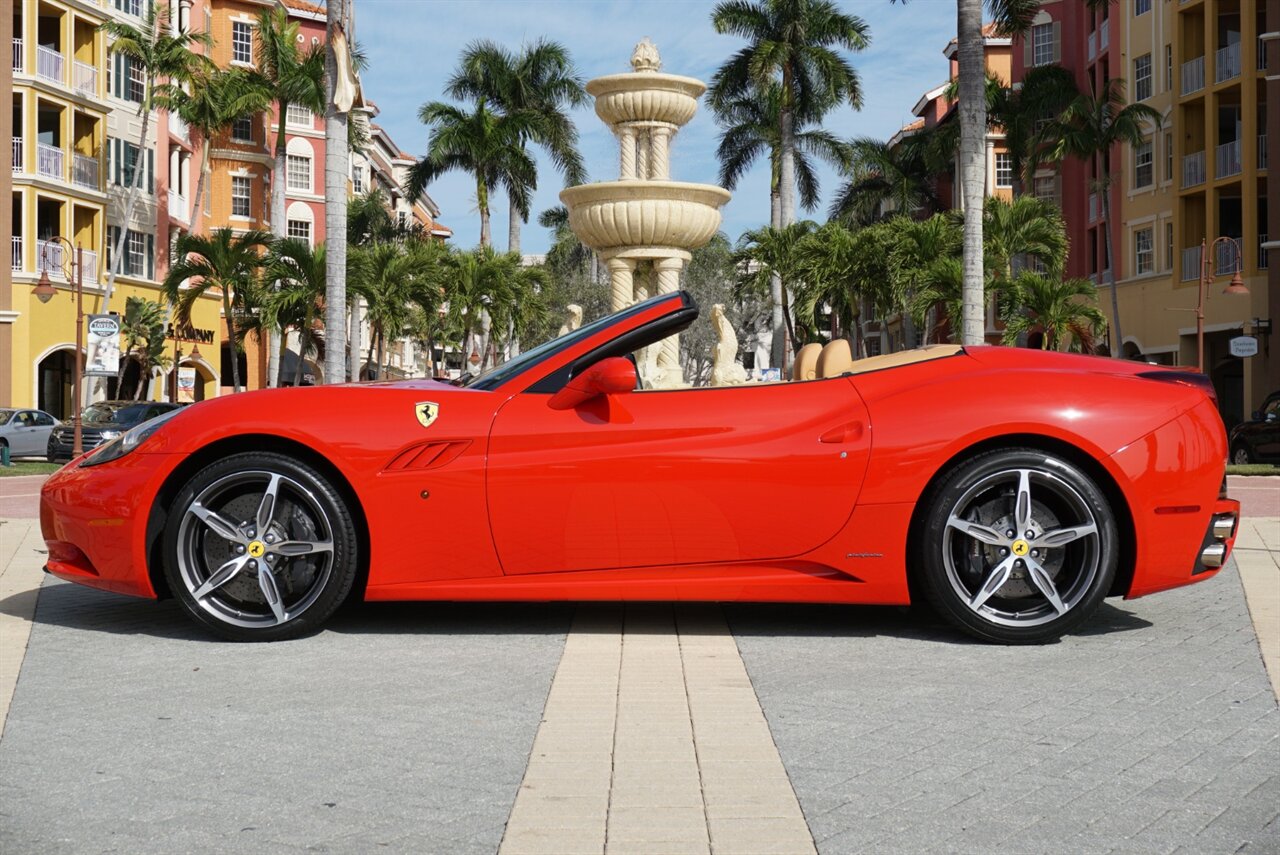 2014 Ferrari California   - Photo 5 - Naples, FL 34104