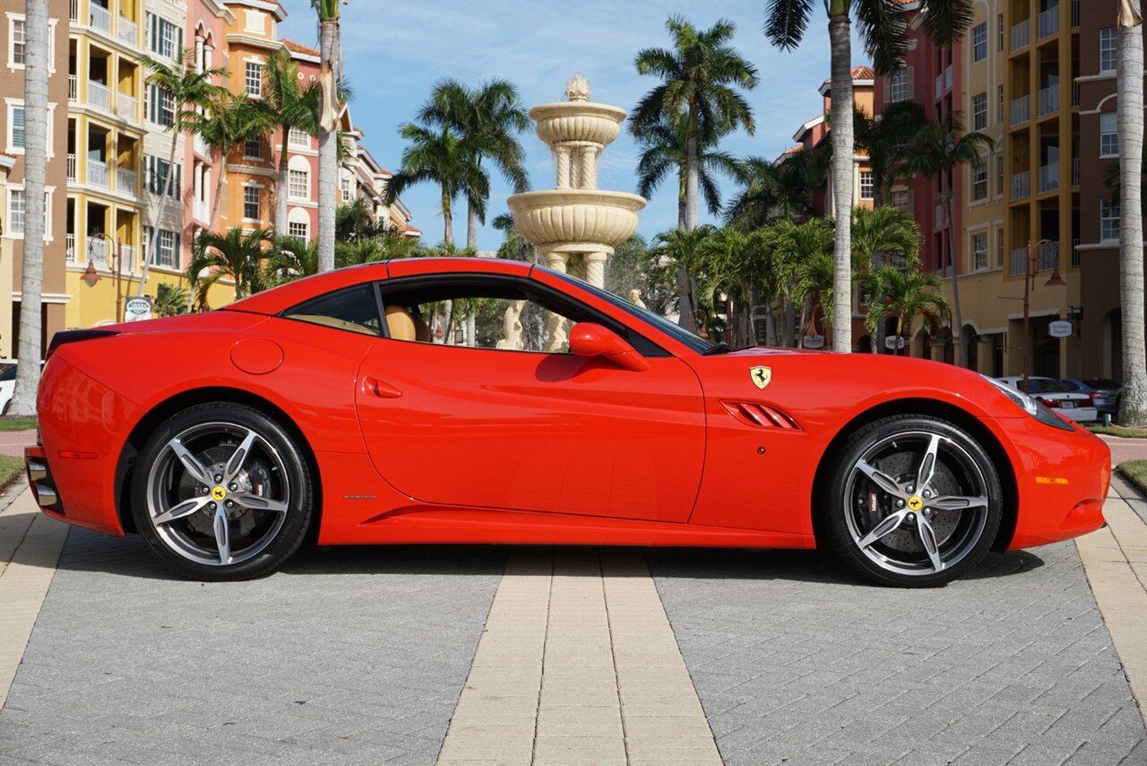 2014 Ferrari California   - Photo 3 - Naples, FL 34104