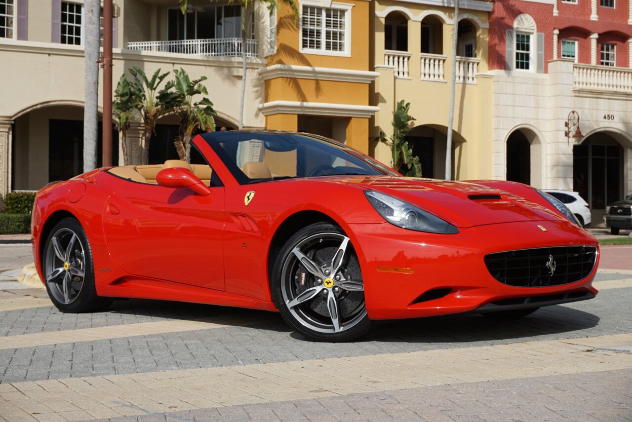2014 Ferrari California   - Photo 7 - Naples, FL 34104