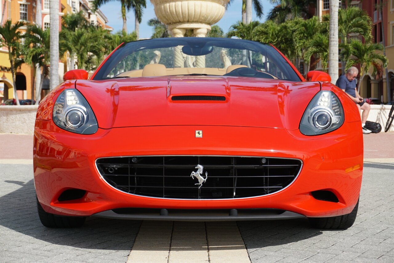 2014 Ferrari California   - Photo 8 - Naples, FL 34104