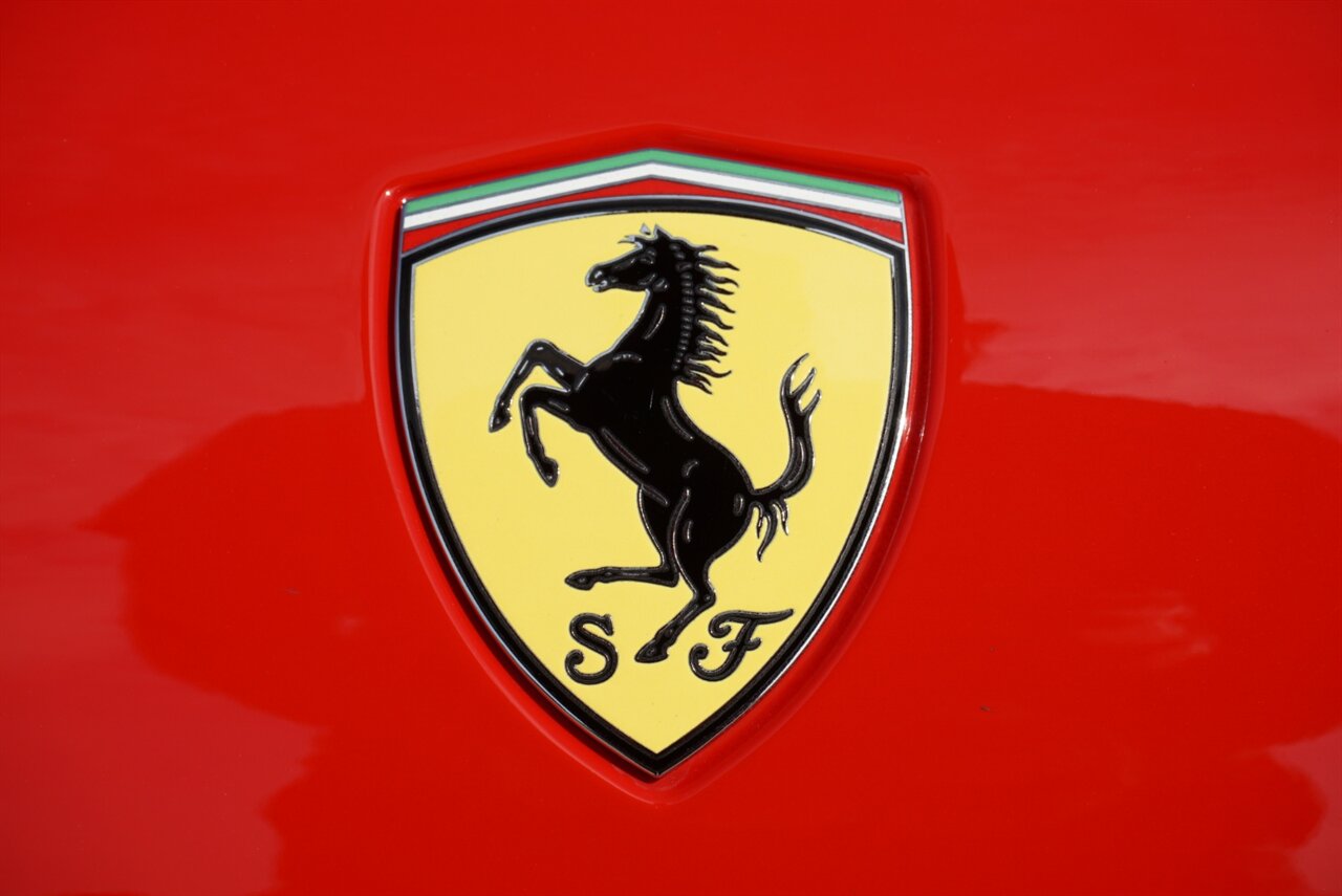 2014 Ferrari California   - Photo 34 - Naples, FL 34104
