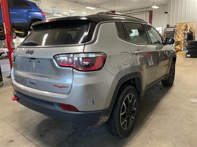 2019 Jeep Compass Trailhawk   - Photo 7 - Saint Louis, MI 48880-9800