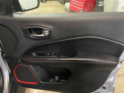 2019 Jeep Compass Trailhawk   - Photo 22 - Saint Louis, MI 48880-9800