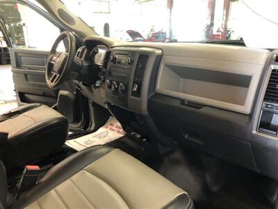 2012 RAM 1500 ST   - Photo 20 - Saint Louis, MI 48880-9800