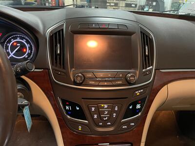 2017 Buick Regal Sport Touring - Photo 13 - Saint Louis, MI 48880-9800