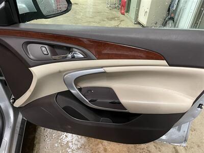 2017 Buick Regal Sport Touring - Photo 18 - Saint Louis, MI 48880-9800