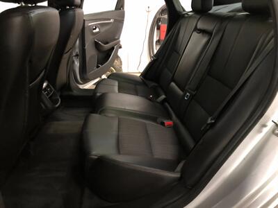 2015 Chevrolet Impala LT   - Photo 16 - Saint Louis, MI 48880-9800