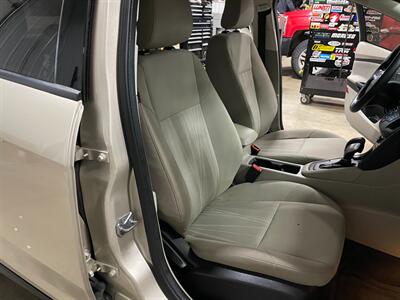 2018 Ford Focus SE   - Photo 17 - Saint Louis, MI 48880-9800