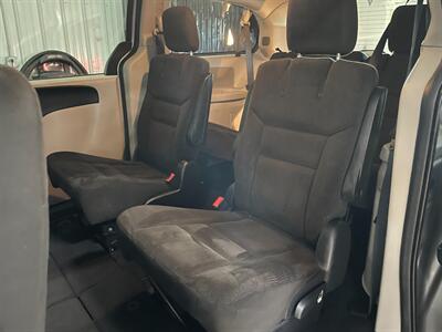 2016 Dodge Grand Caravan American Value Package   - Photo 13 - Saint Louis, MI 48880-9800