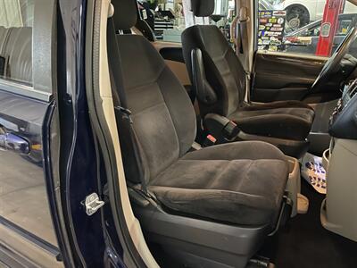 2014 Dodge Grand Caravan American Value Package - Photo 18 - Saint Louis, MI 48880-9800