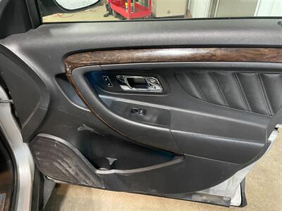 2013 Ford Taurus Limited   - Photo 21 - Saint Louis, MI 48880-9800