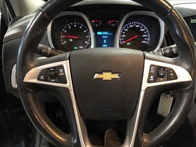 2017 Chevrolet Equinox LT   - Photo 8 - Saint Louis, MI 48880-9800