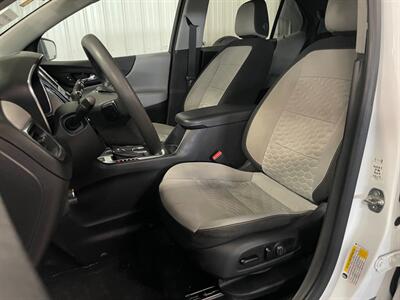 2021 Chevrolet Equinox LS   - Photo 16 - Saint Louis, MI 48880-9800