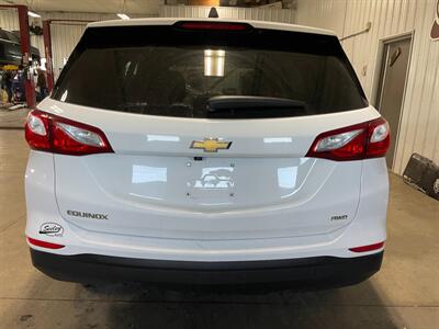2021 Chevrolet Equinox LS   - Photo 26 - Saint Louis, MI 48880-9800