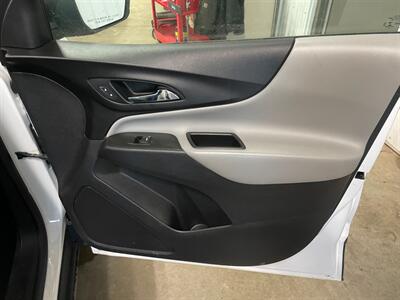 2021 Chevrolet Equinox LS   - Photo 22 - Saint Louis, MI 48880-9800