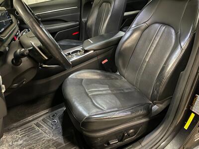 2021 Hyundai SONATA Limited - Photo 15 - Saint Louis, MI 48880-9800