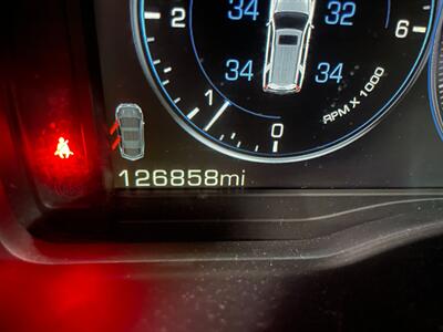 2015 Cadillac Escalade ESV Premium   - Photo 7 - Saint Louis, MI 48880-9800