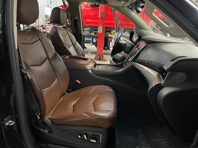 2015 Cadillac Escalade ESV Premium   - Photo 14 - Saint Louis, MI 48880-9800