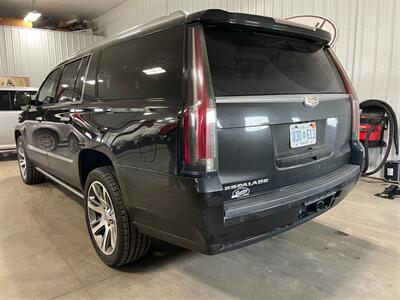 2015 Cadillac Escalade ESV Premium   - Photo 3 - Saint Louis, MI 48880-9800