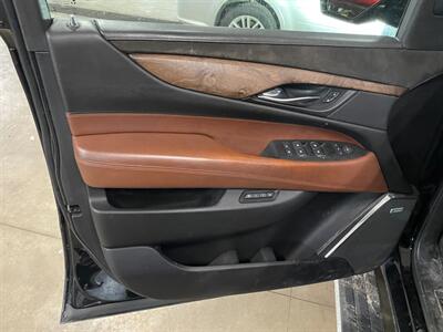 2015 Cadillac Escalade ESV Premium   - Photo 19 - Saint Louis, MI 48880-9800